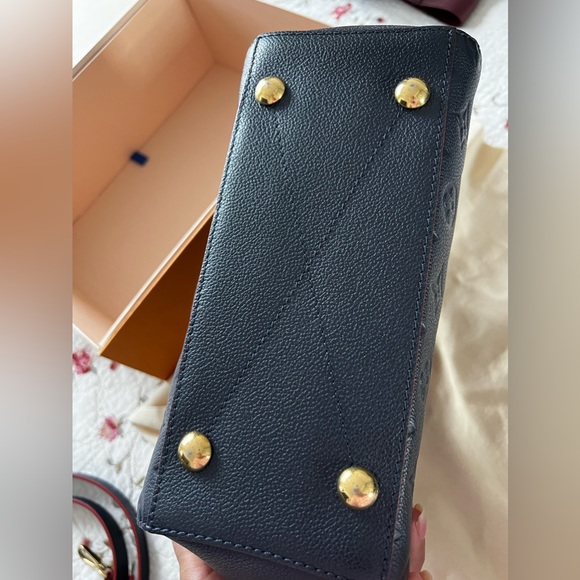 Louis Vuitton Montaigne Crossbody BB Navy Leather Monogram Empreinte - Picture 3 of 15